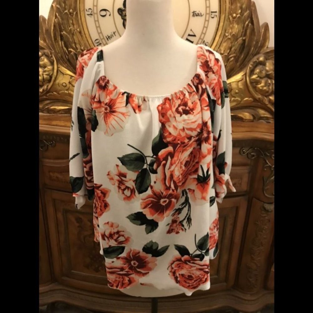 Arabella, Top, 3X, Textured. Ties on Bishop Sleeves. Size 22/24. Bust 49". B14